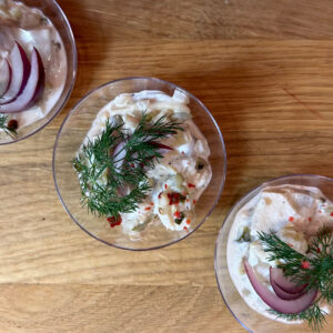 ŚLEDŹ W ŚMIETANIE - FINGERFOOD