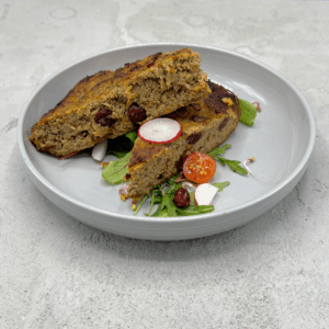 PASZTET WIEPRZOWO-DROBIOWY Z BAKALIAMI