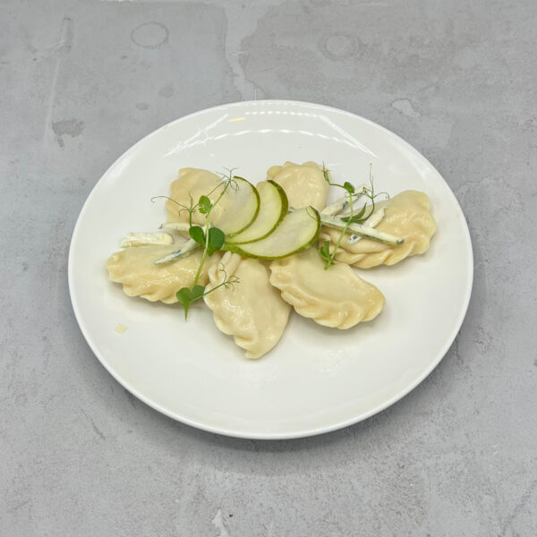 PIEROGI Z GRUSZKĄ I GORGONZOLĄ
